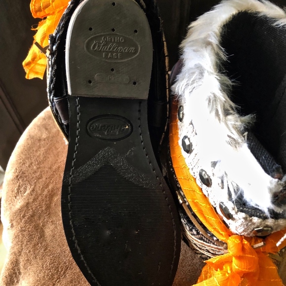 CUSTOM UPCYCLED WOMEN'S CHOCOLATE LEATHER BOOTS - Picture 6 of 6